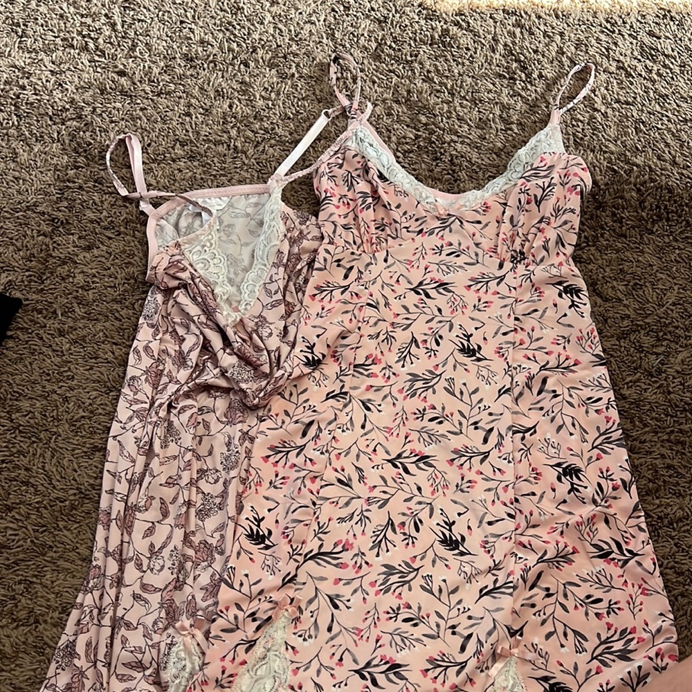 Marylin Monroe night gowns